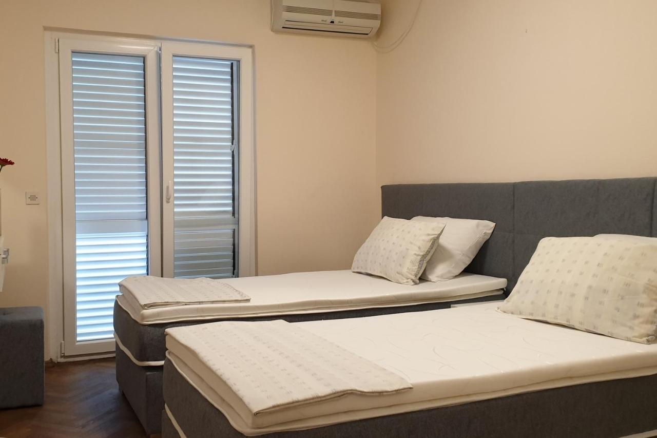 Apartments And Rooms With Parking Space Hvar - 15378 هفار المظهر الخارجي الصورة