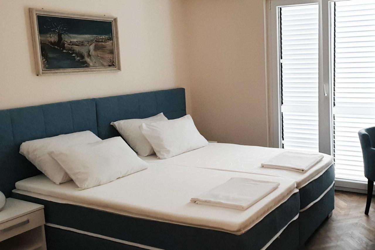 Apartments And Rooms With Parking Space Hvar - 15378 هفار المظهر الخارجي الصورة