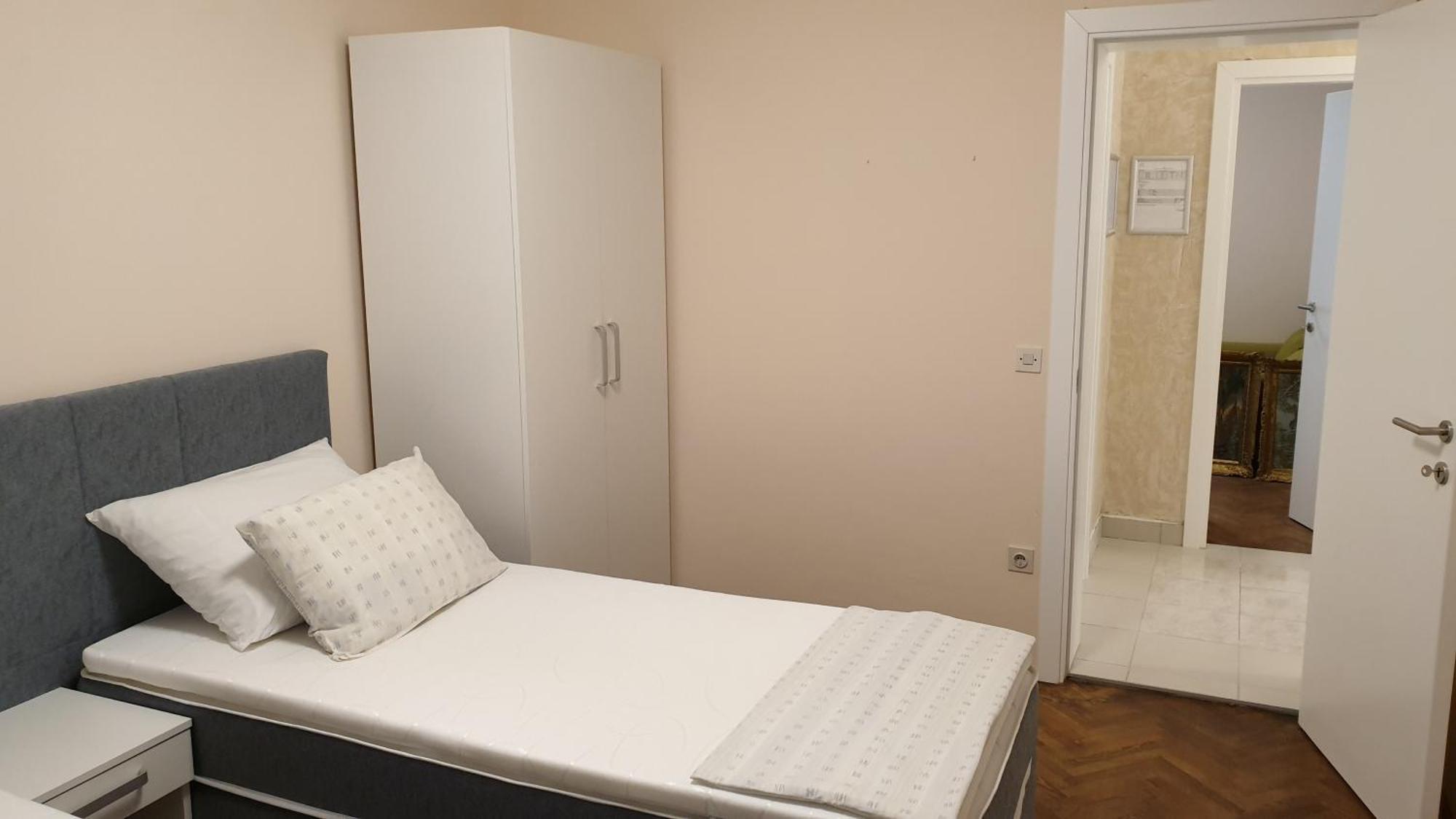 Apartments And Rooms With Parking Space Hvar - 15378 هفار الغرفة الصورة