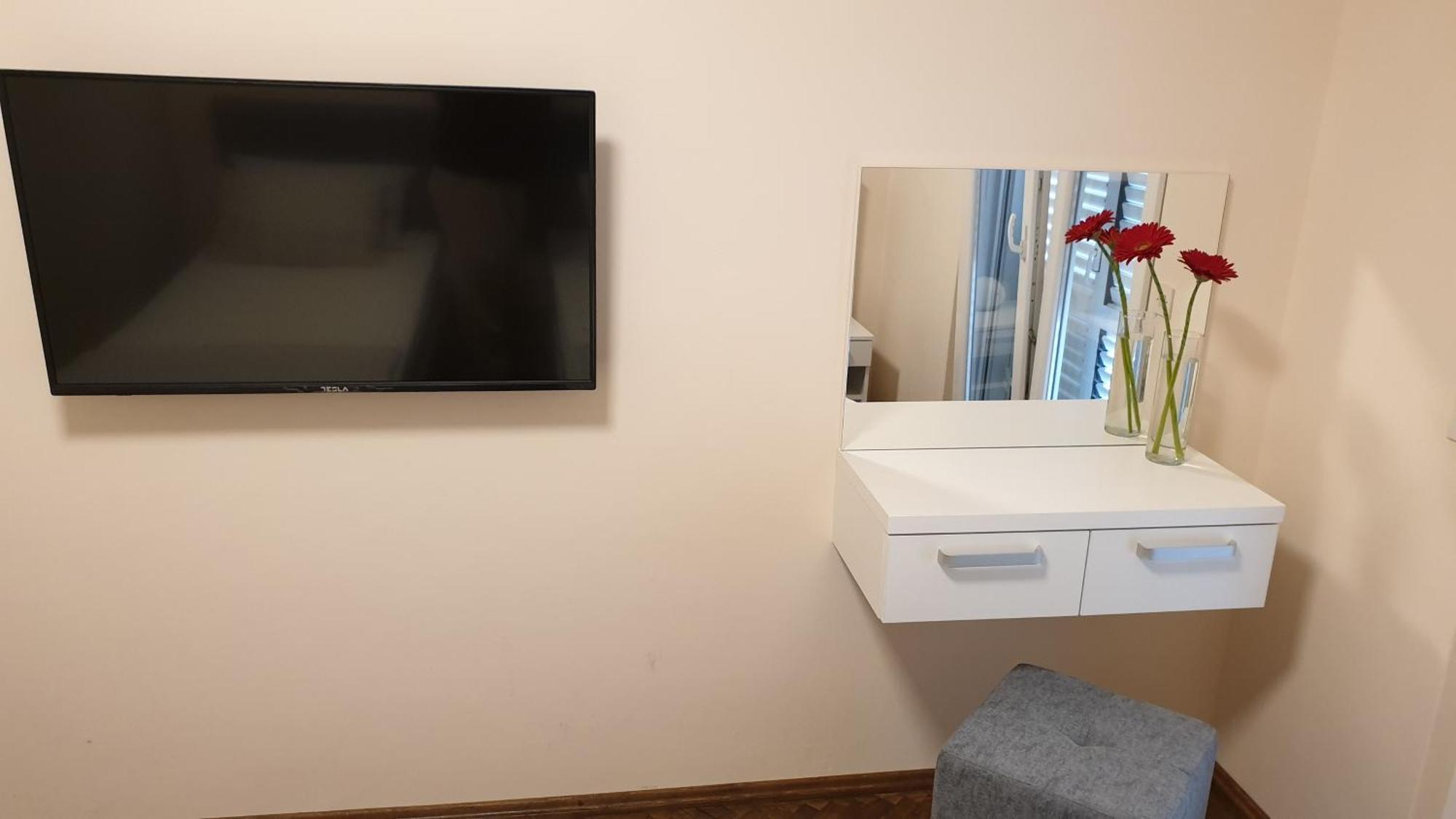 Apartments And Rooms With Parking Space Hvar - 15378 هفار الغرفة الصورة