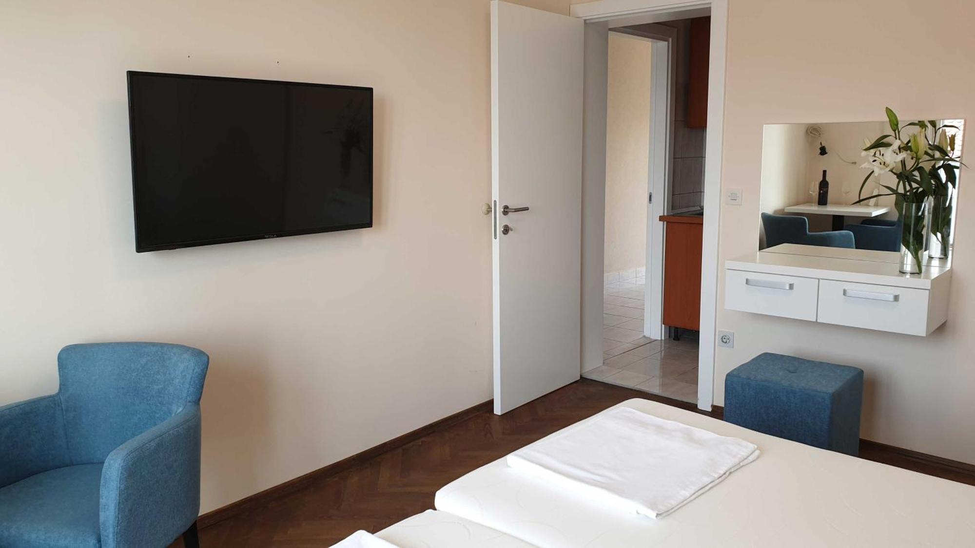 Apartments And Rooms With Parking Space Hvar - 15378 هفار الغرفة الصورة